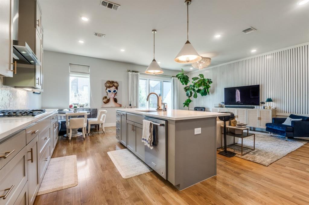 3936 Bowie Lane