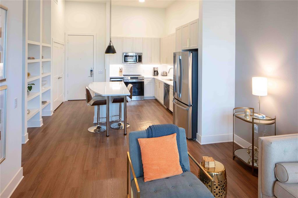 O T ROANOKE - Residential Lease