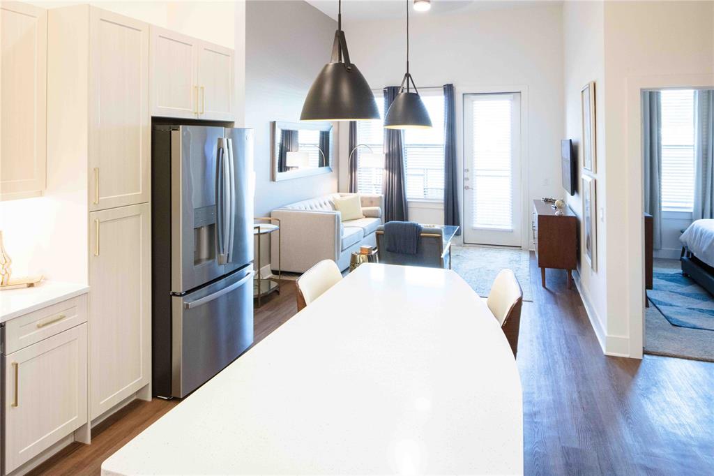 O T ROANOKE - Residential Lease