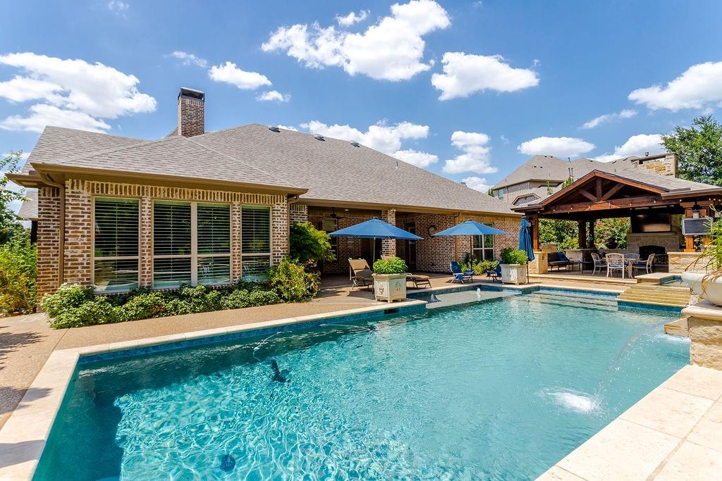 8760 Canyon Crossing