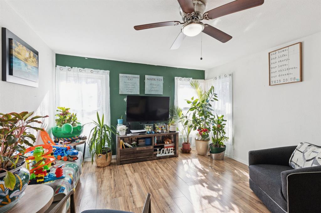 Garland Grvs Add - Residential