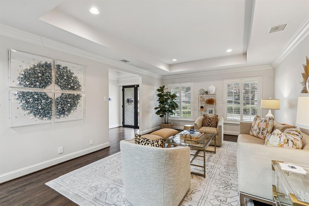 7032 Lavendale Avenue