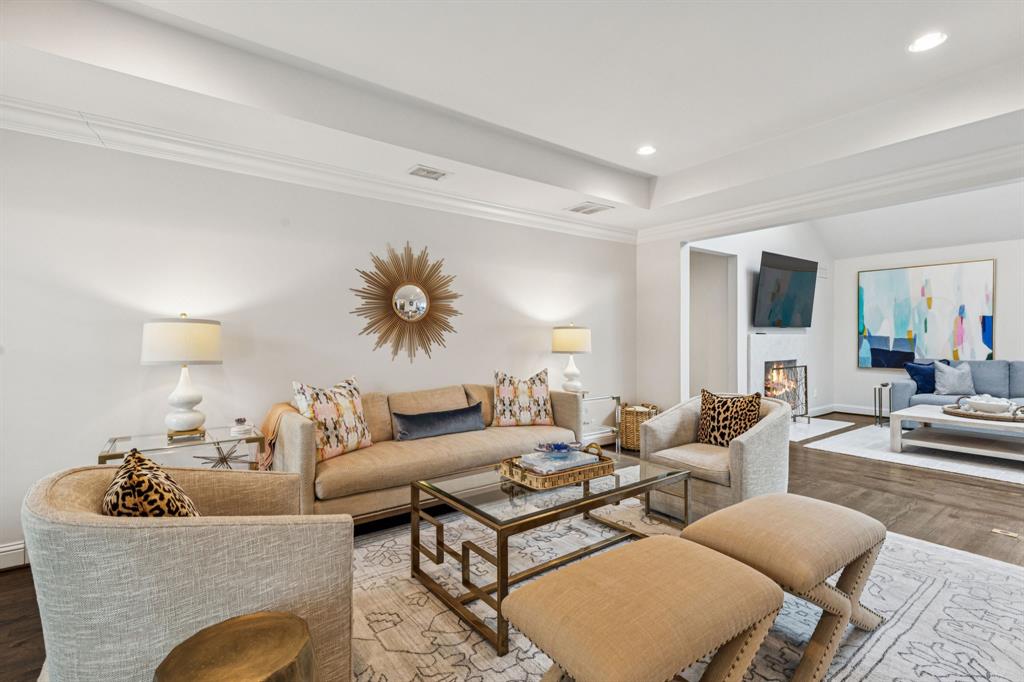 7032 Lavendale Avenue