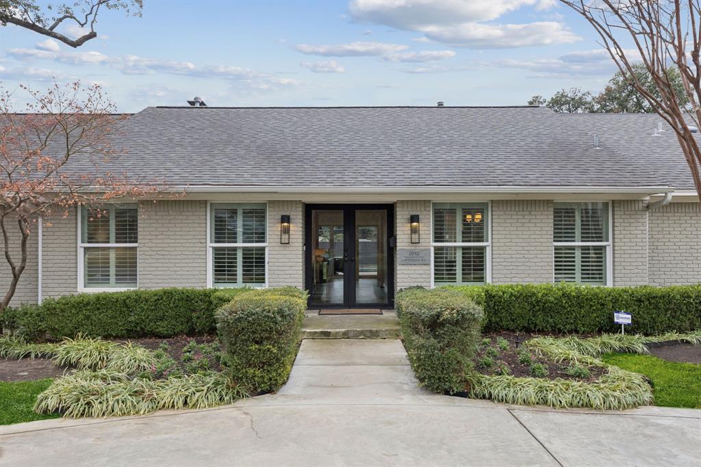 7032 Lavendale Avenue