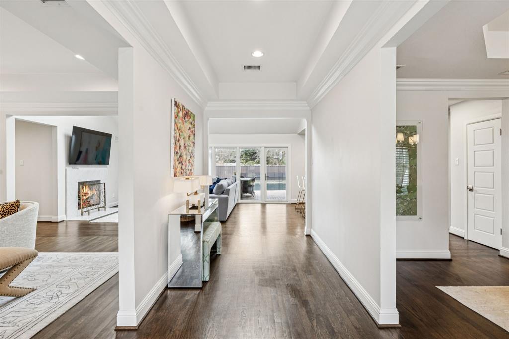 7032 Lavendale Avenue