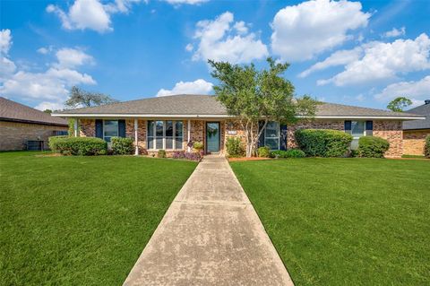 1519 Glenhill Lane Lewisville TX 75077