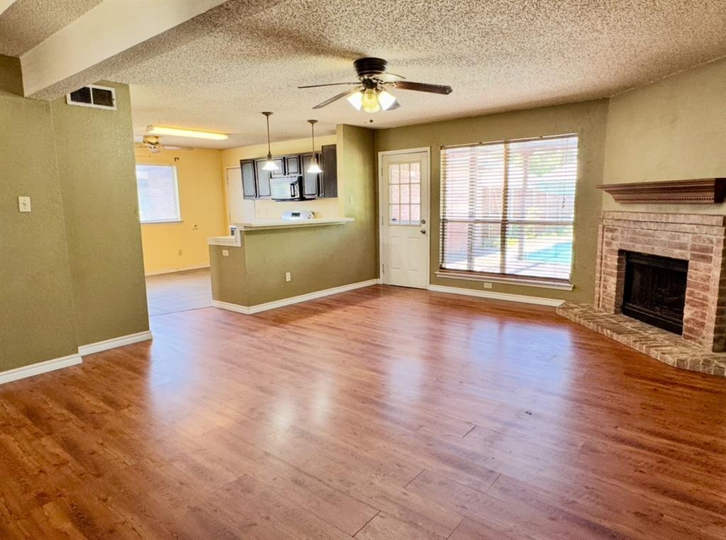 2121 Flamingo Drive