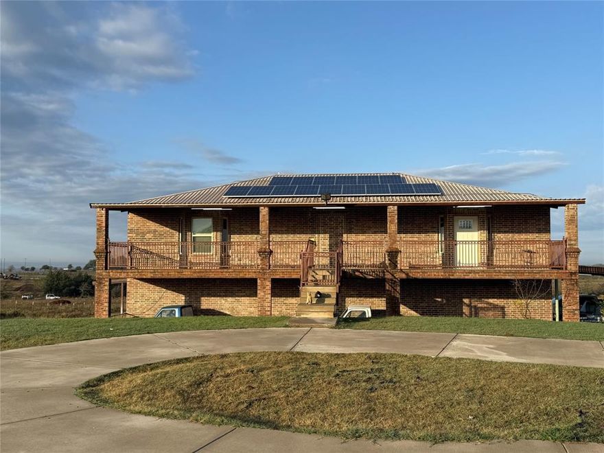 Beautifully updated 3-bedroom, 2.5-bath home on 10 acres in Decatur, Texas. This 2,036 sq ft property is fenced, gated, and great for cattle, horses, and sheep. Inside features new windows, fresh paint, a new front door, and an updated kitchen with a new dishwasher, microwave, and pantry. Enjoy peaceful country views from the open porch and plenty of space to spread out. Move-in ready and located just minutes from town.