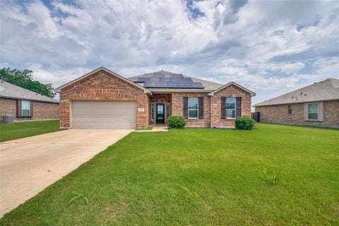 Photo of 465 Collin Street, Nevada, TX 75173 (MLS # 21312630)