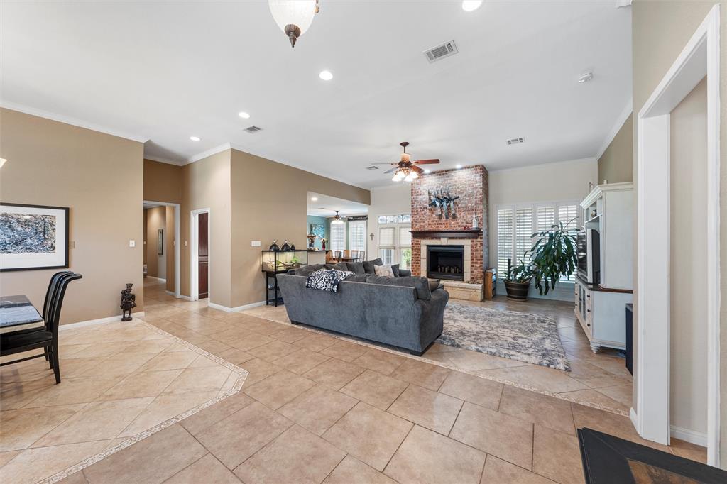 Three 17 River Oaks - Residential