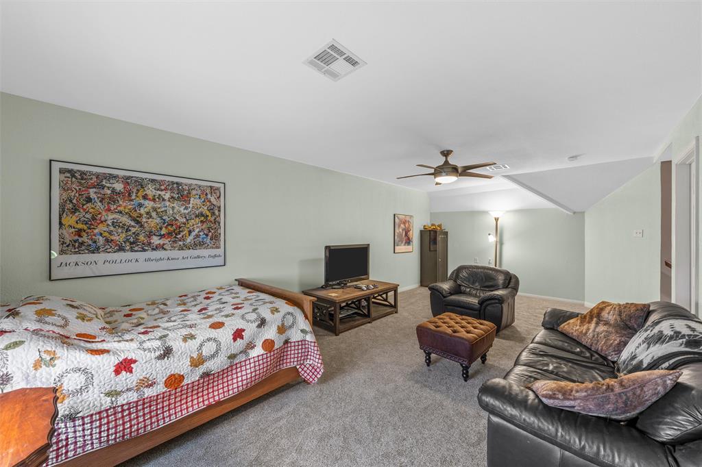 Three 17 River Oaks - Residential