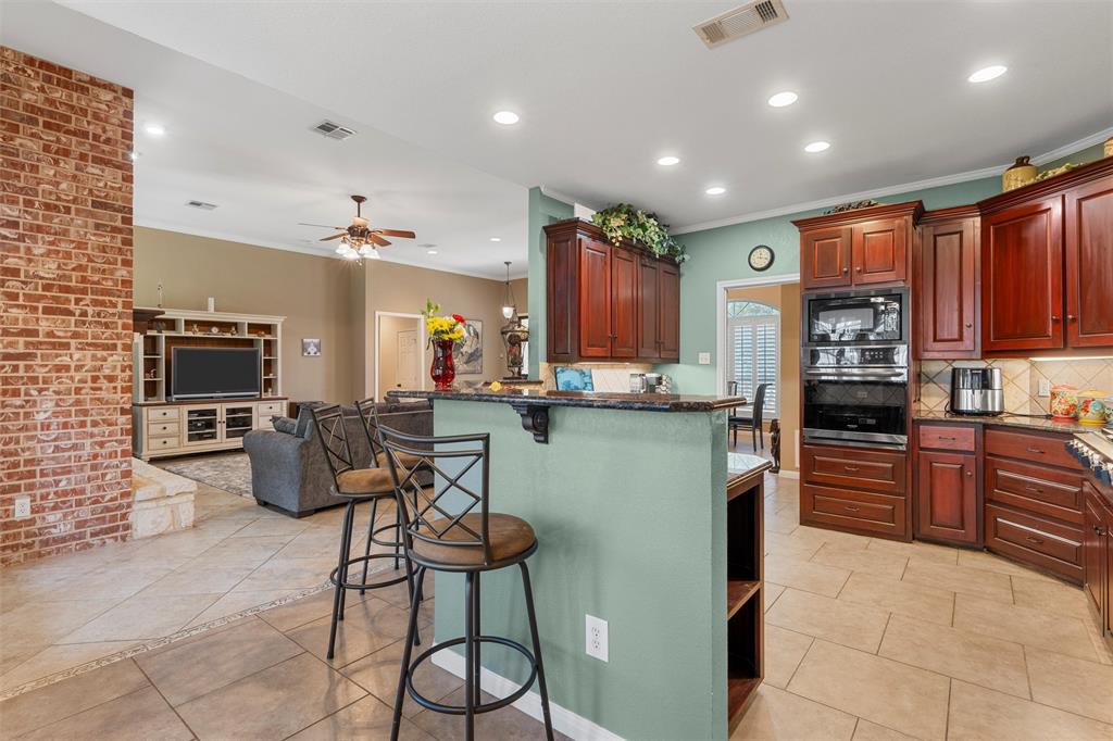 Three 17 River Oaks - Residential