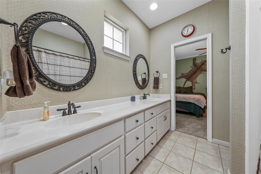 Three 17 River Oaks - Residential