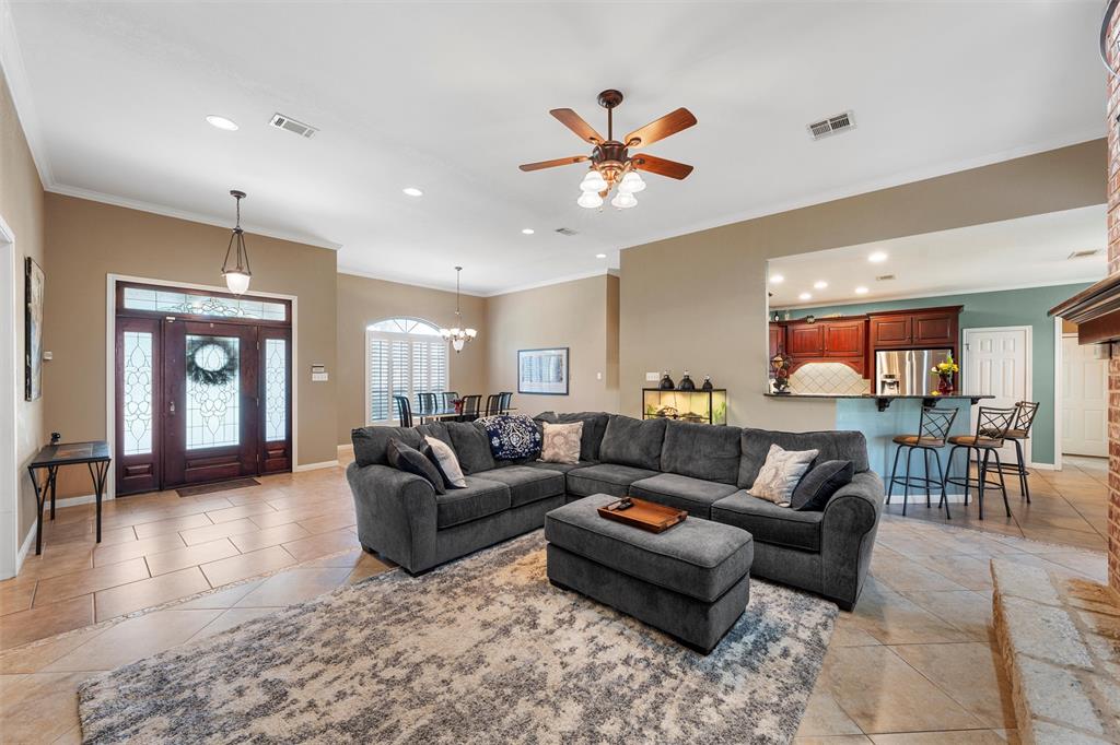 Three 17 River Oaks - Residential