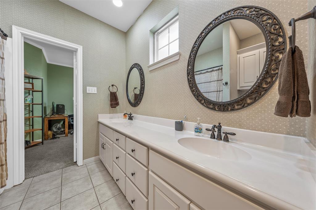 Three 17 River Oaks - Residential