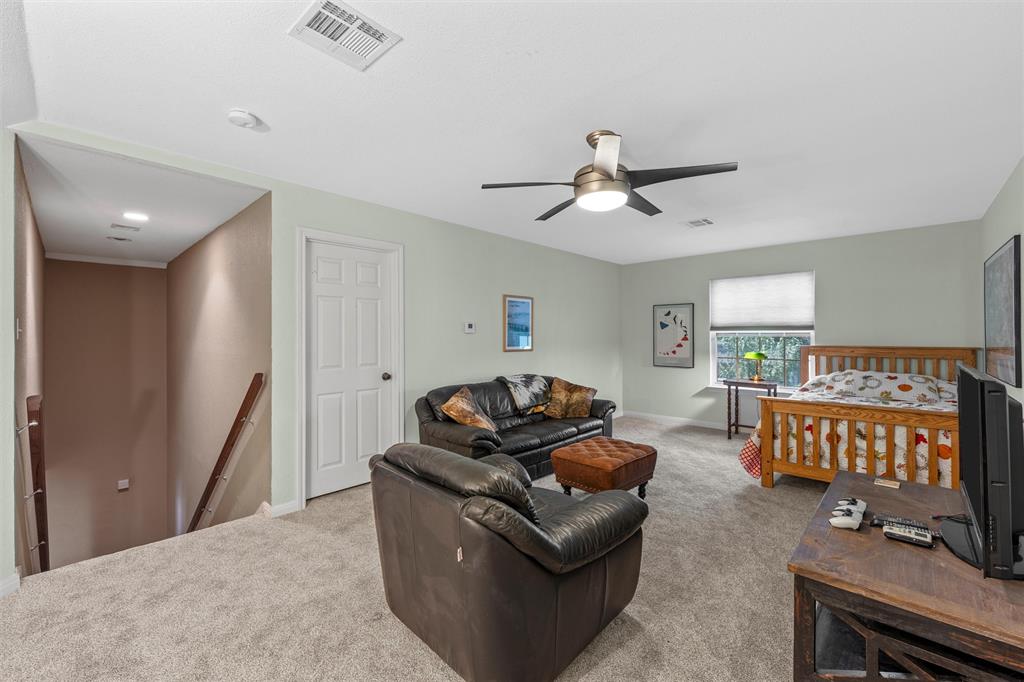 Three 17 River Oaks - Residential