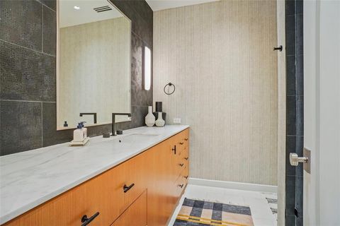 Tiny photo for 2300 Wolf Street #7CD, Dallas, TX 75201 (MLS # 20880138)