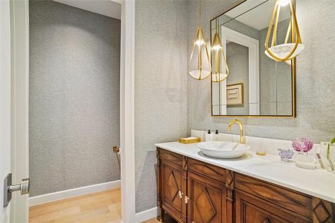 Tiny photo for 2300 Wolf Street #7CD, Dallas, TX 75201 (MLS # 20880138)