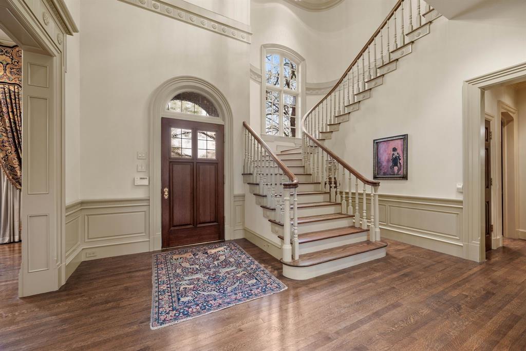1 Nobhill Drive