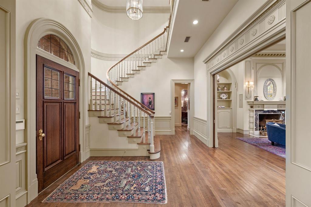 1 Nobhill Drive