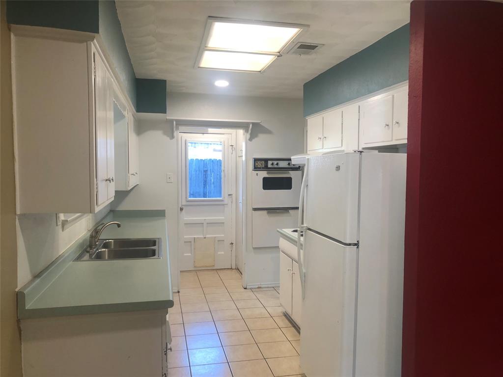 Freeway Park 01 - Residential Lease