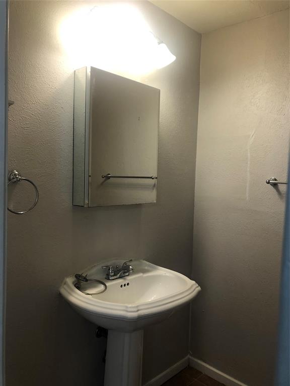 Freeway Park 01 - Residential Lease