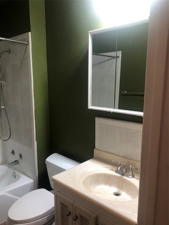 Freeway Park 01 - Residential Lease