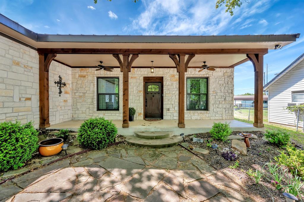 2312 Royce Drive