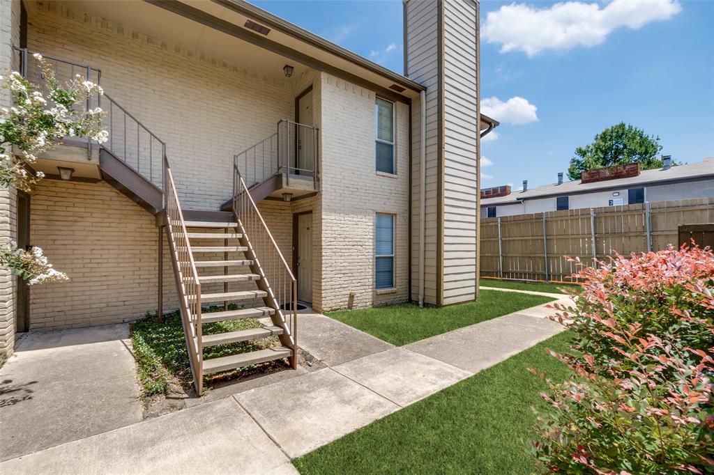 2DS358 - Residential Lease