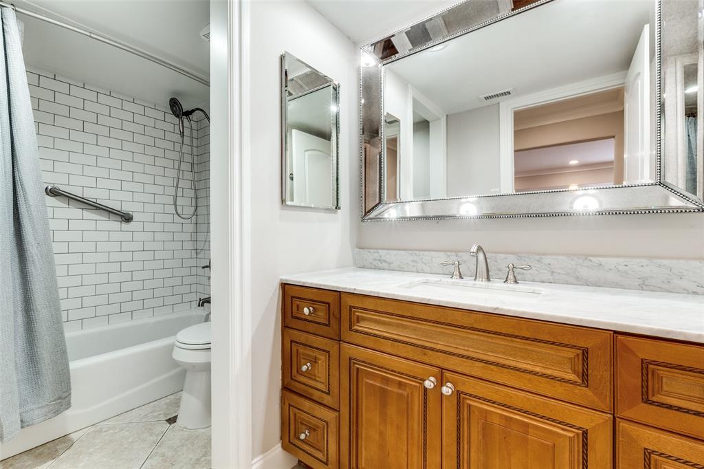 2DS358 - Residential Lease