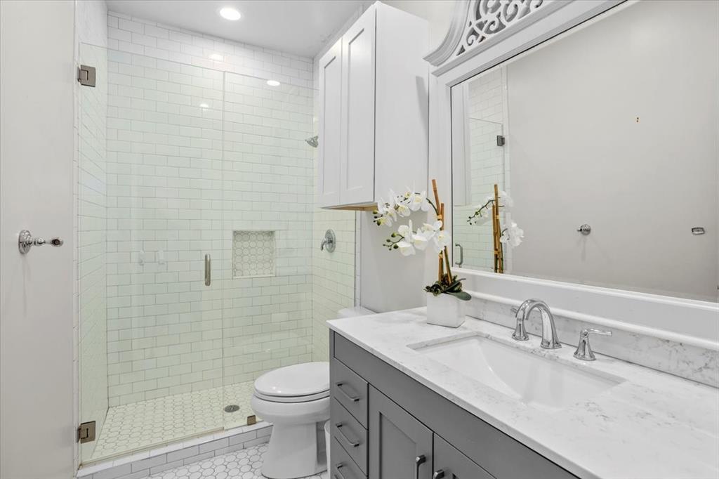 Royale Orleans East Condo - Residential