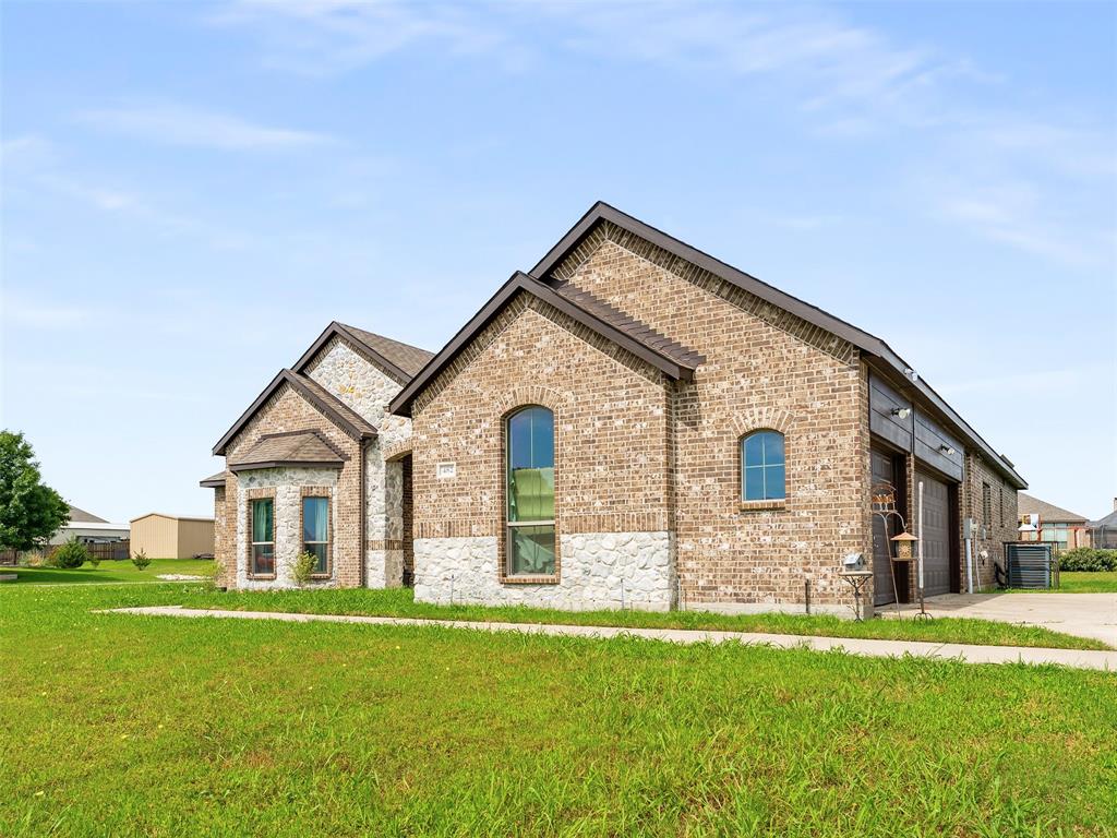 482 Green Court