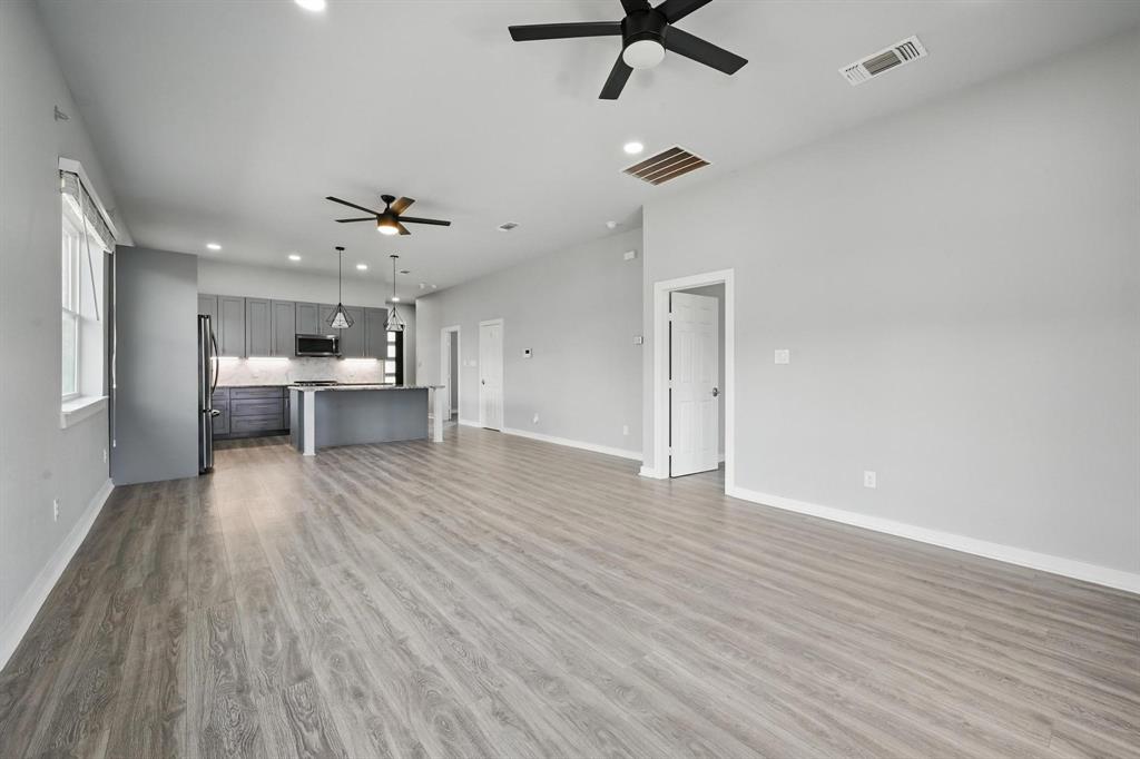 Oak Point, Texas 75068, United States, 2 Bedrooms Bedrooms, ,3 BathroomsBathrooms,Residential,Active,100908