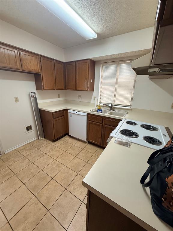 Holiday West Add - Residential Lease