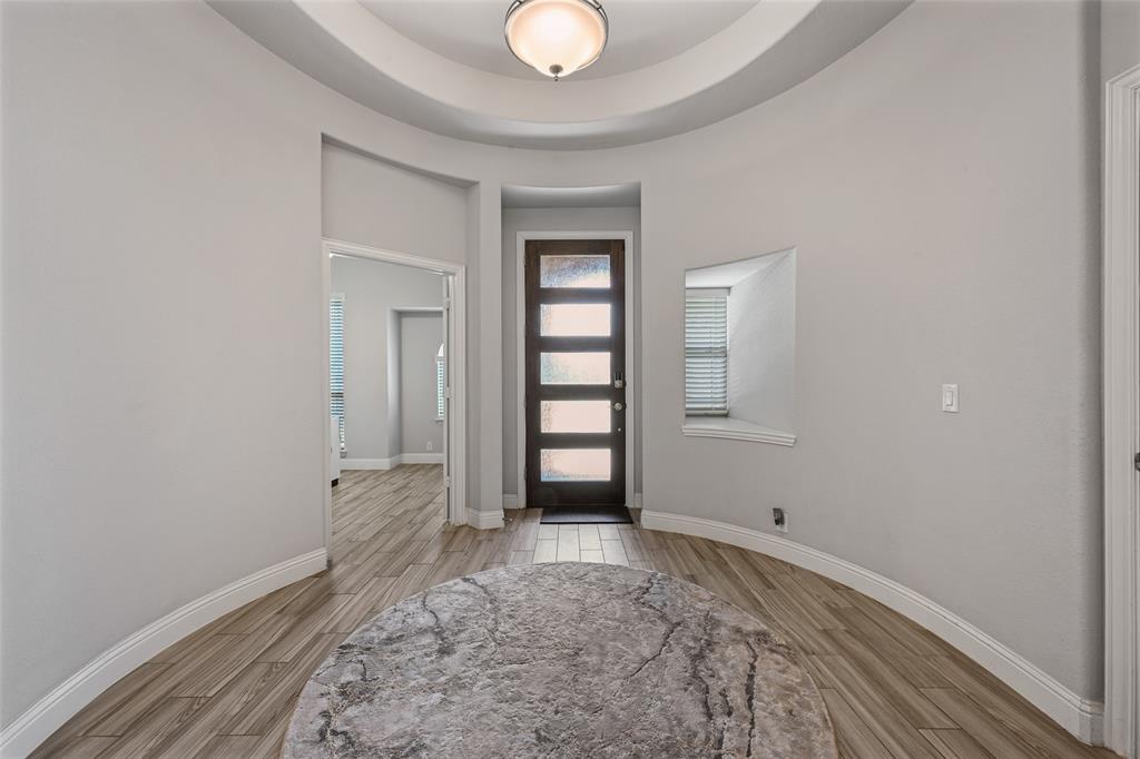 933 Vista Lane