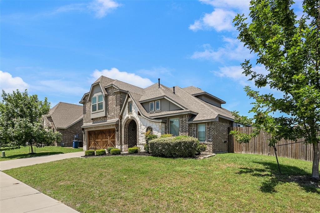 933 Vista Lane