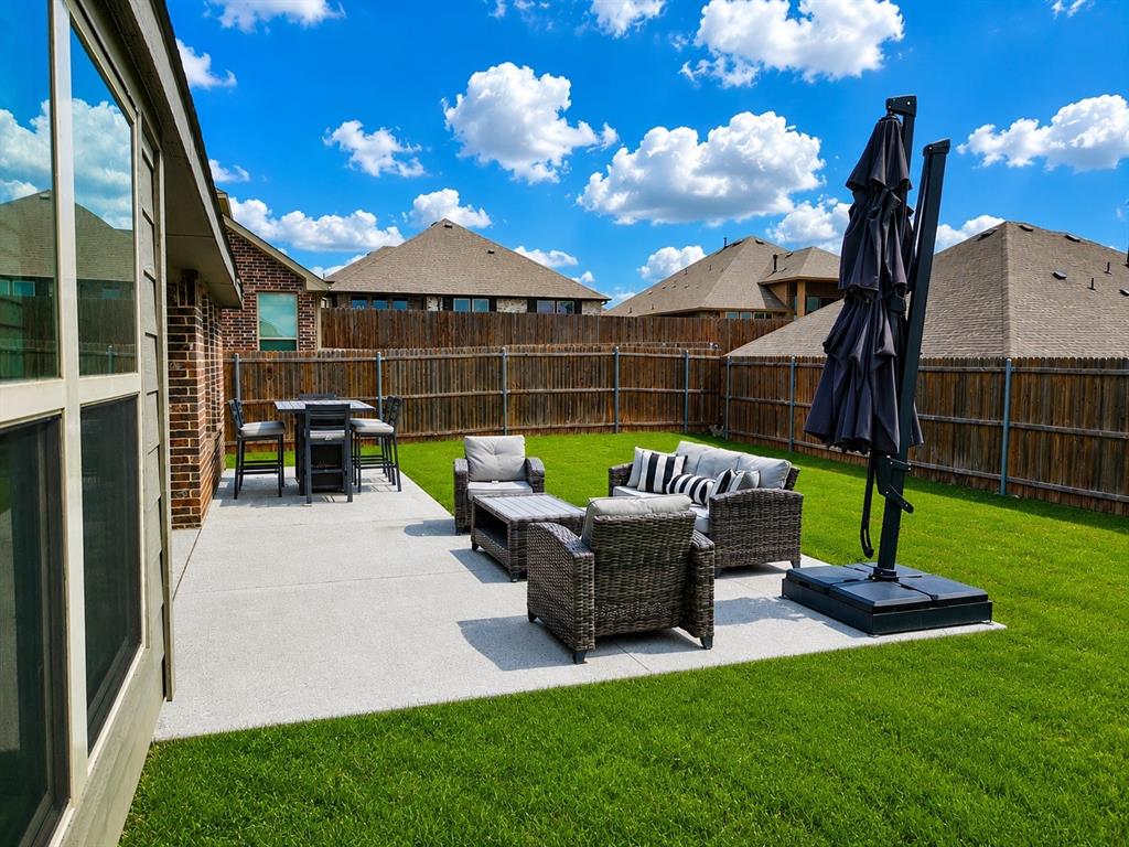 933 Vista Lane
