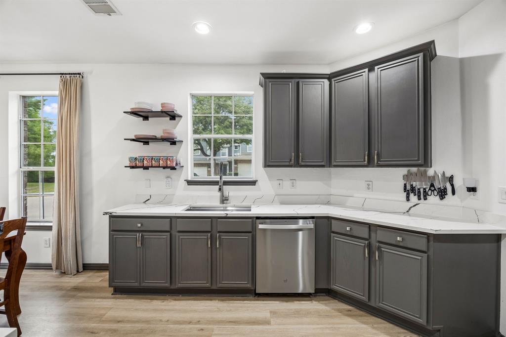 10032 Castlewood Drive