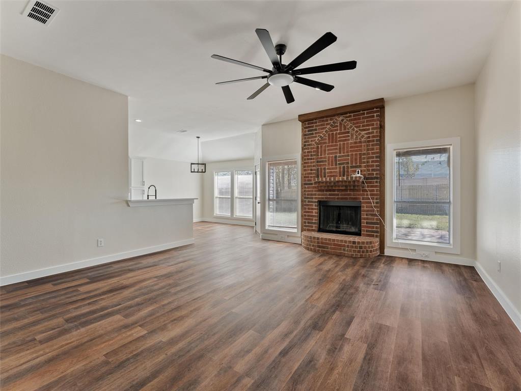 514 Fort Worth Street