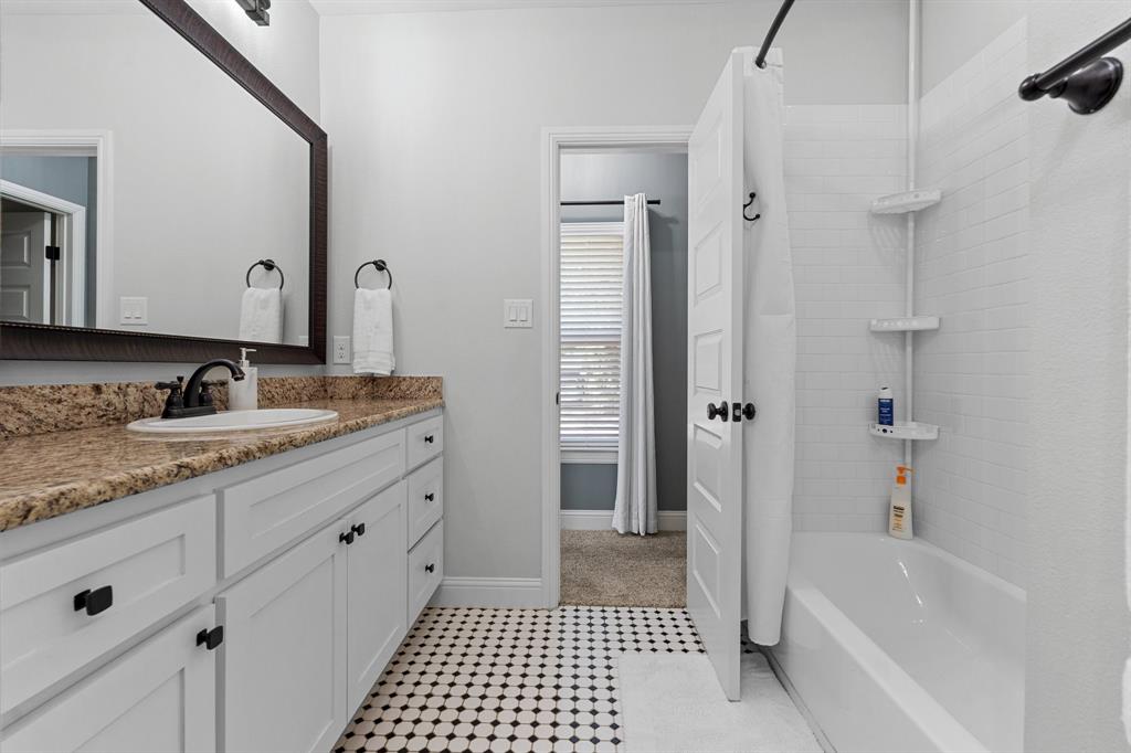 Couts - Residential Lease