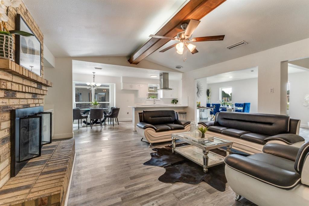 La Prada 03 - Residential