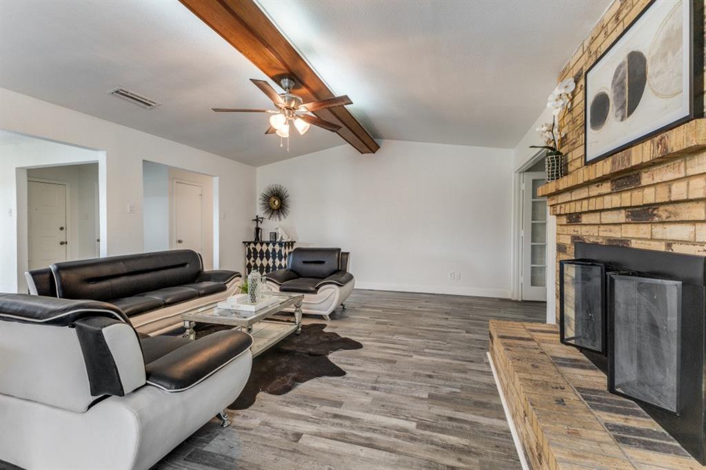 La Prada 03 - Residential