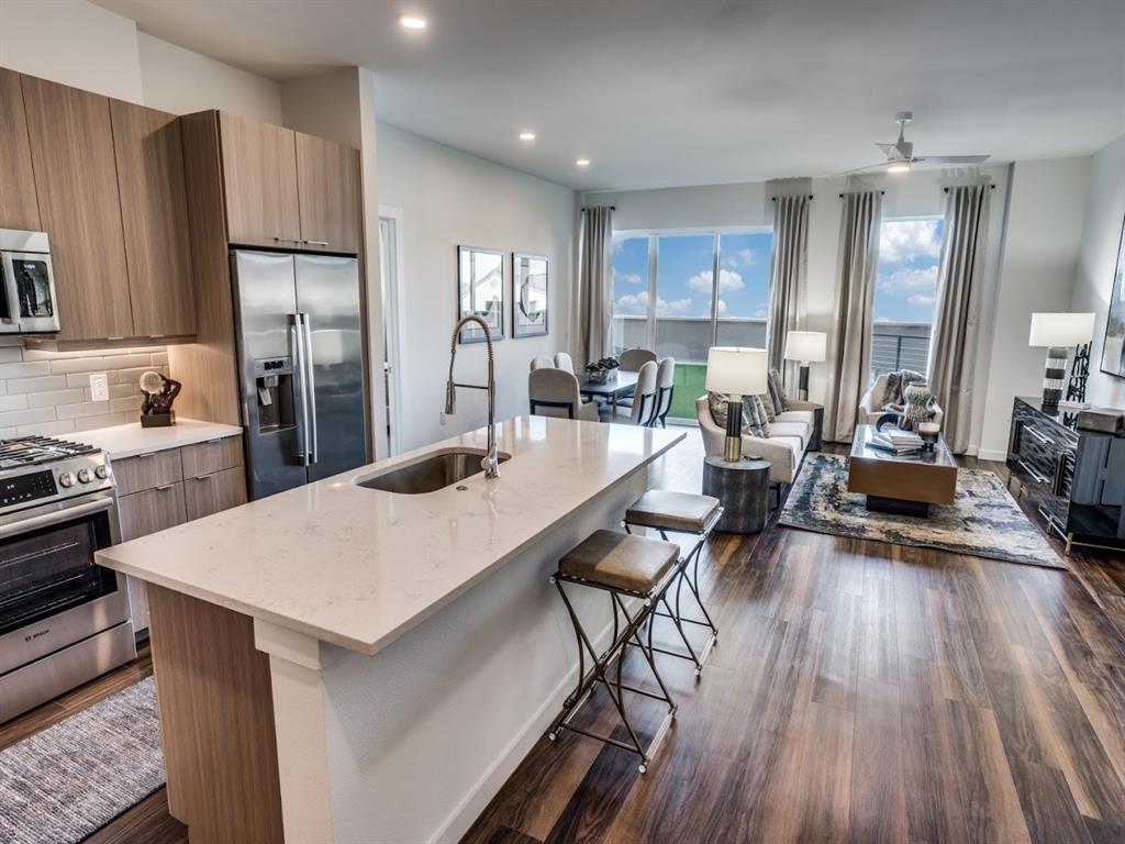 Coronado Court - Residential Lease