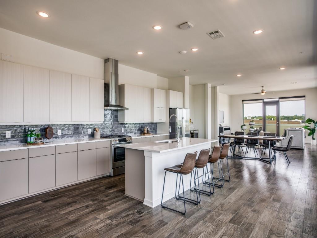 Coronado Court - Residential Lease