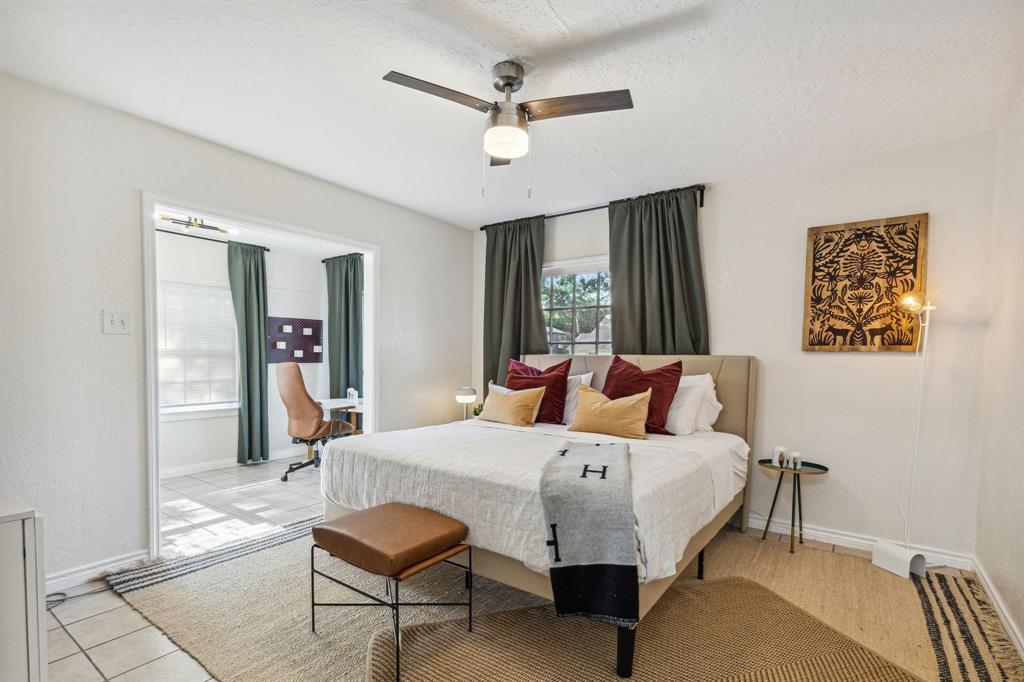 Kessler Plaza - Residential Lease