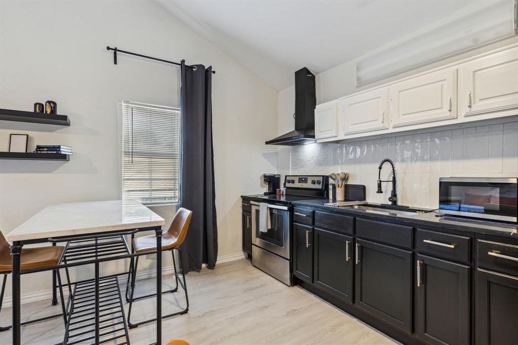 Kessler Plaza - Residential Lease