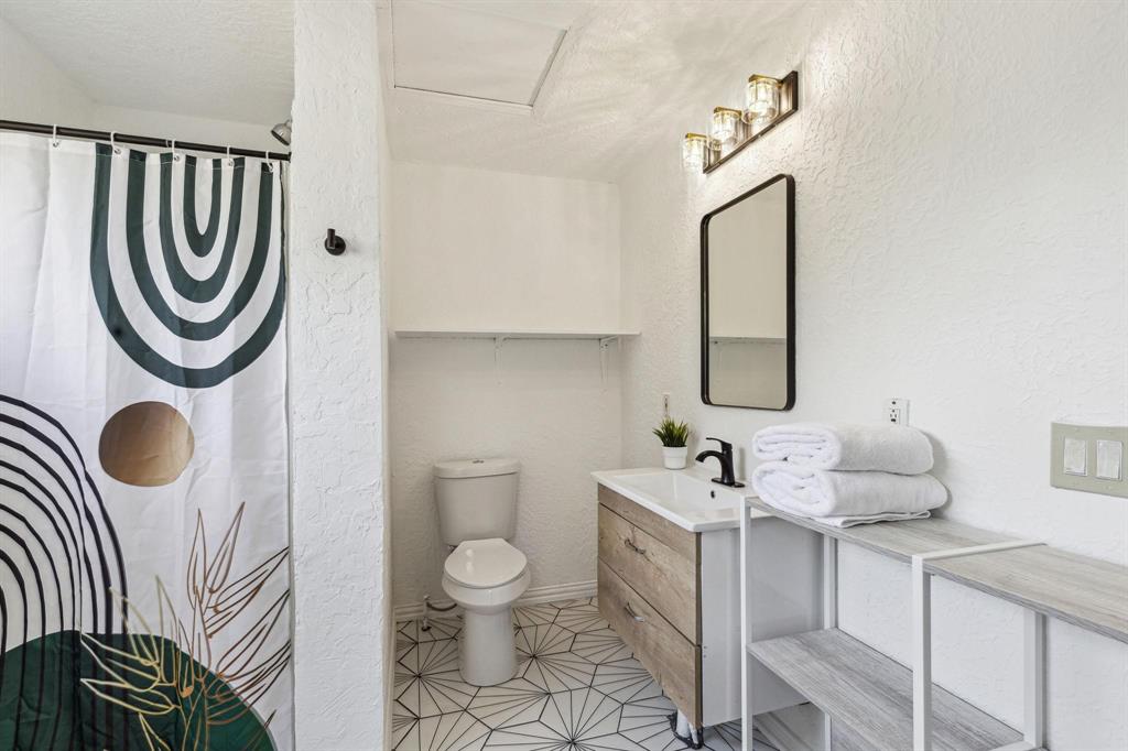 Kessler Plaza - Residential Lease