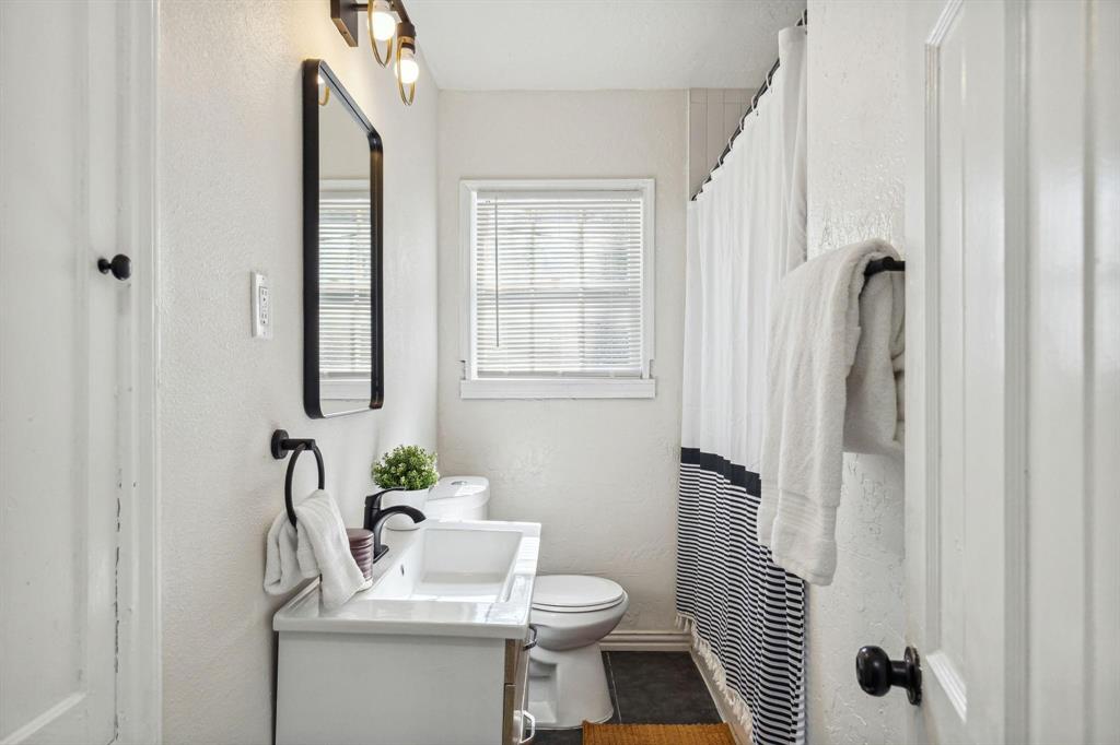 Kessler Plaza - Residential Lease