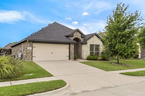 Photo of 127 Garden Grove Drive, Waxahachie, TX 75165 (MLS # 21241631)