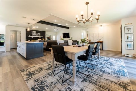 3200 Hilltop Lane Plano TX 75075